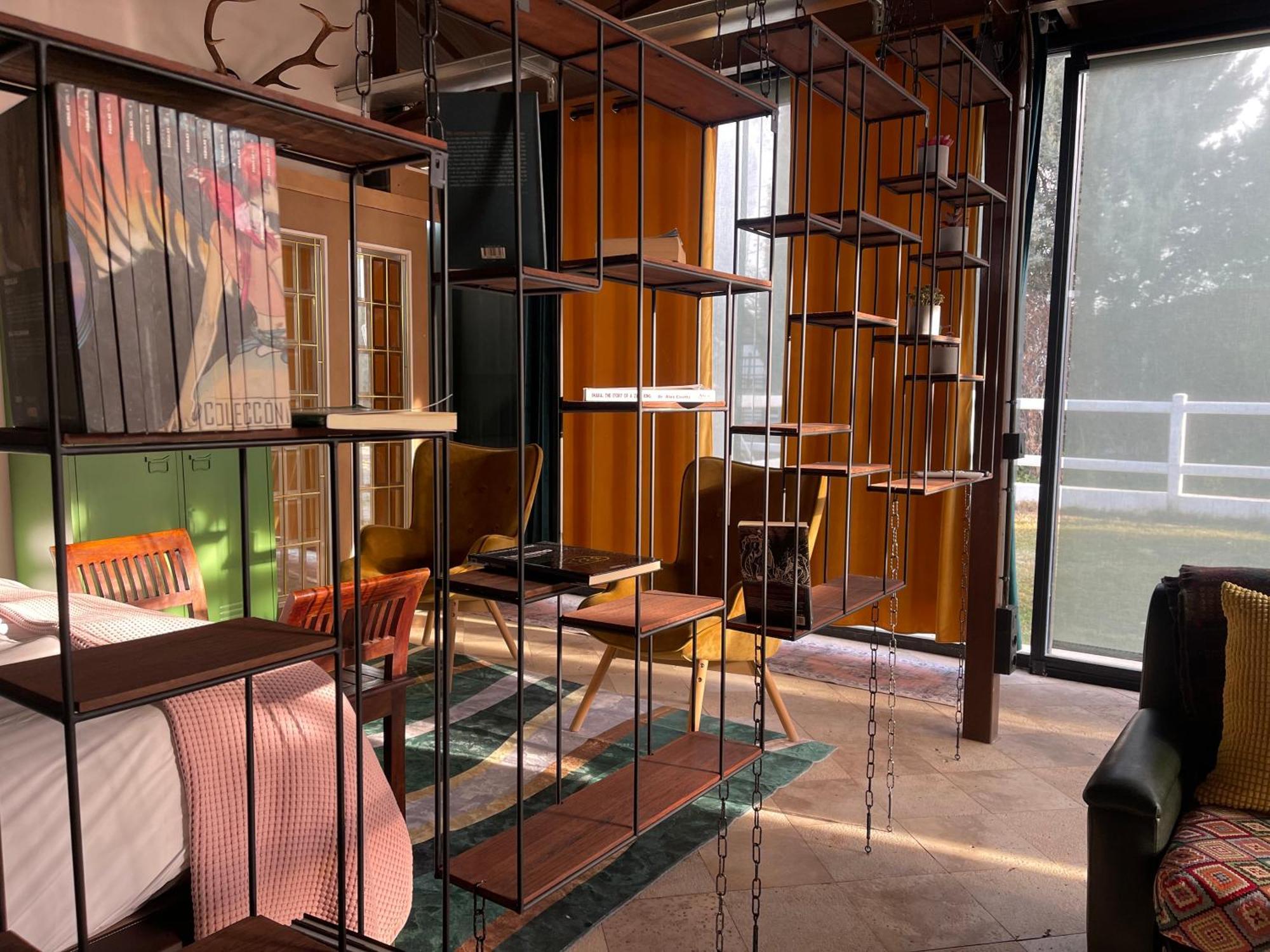 Hearts & Ponies Apartamentos Con Piscinas Privadas Cerca De La Warner 친촌 외부 사진